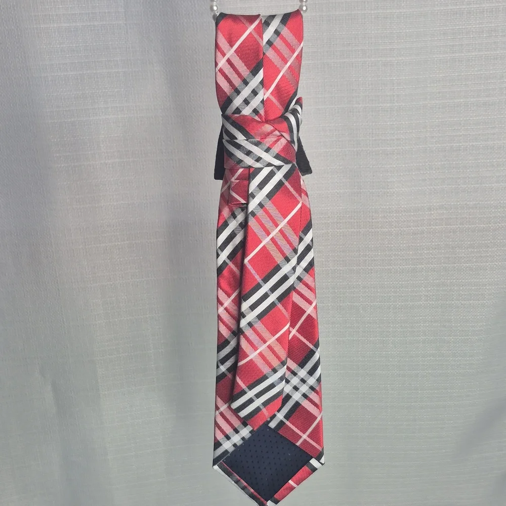 Handcrafted Luxury Fashion Necktie Necklace 📿 (TARTAN GIRL)